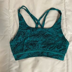 Lululemon size 2 sports bra